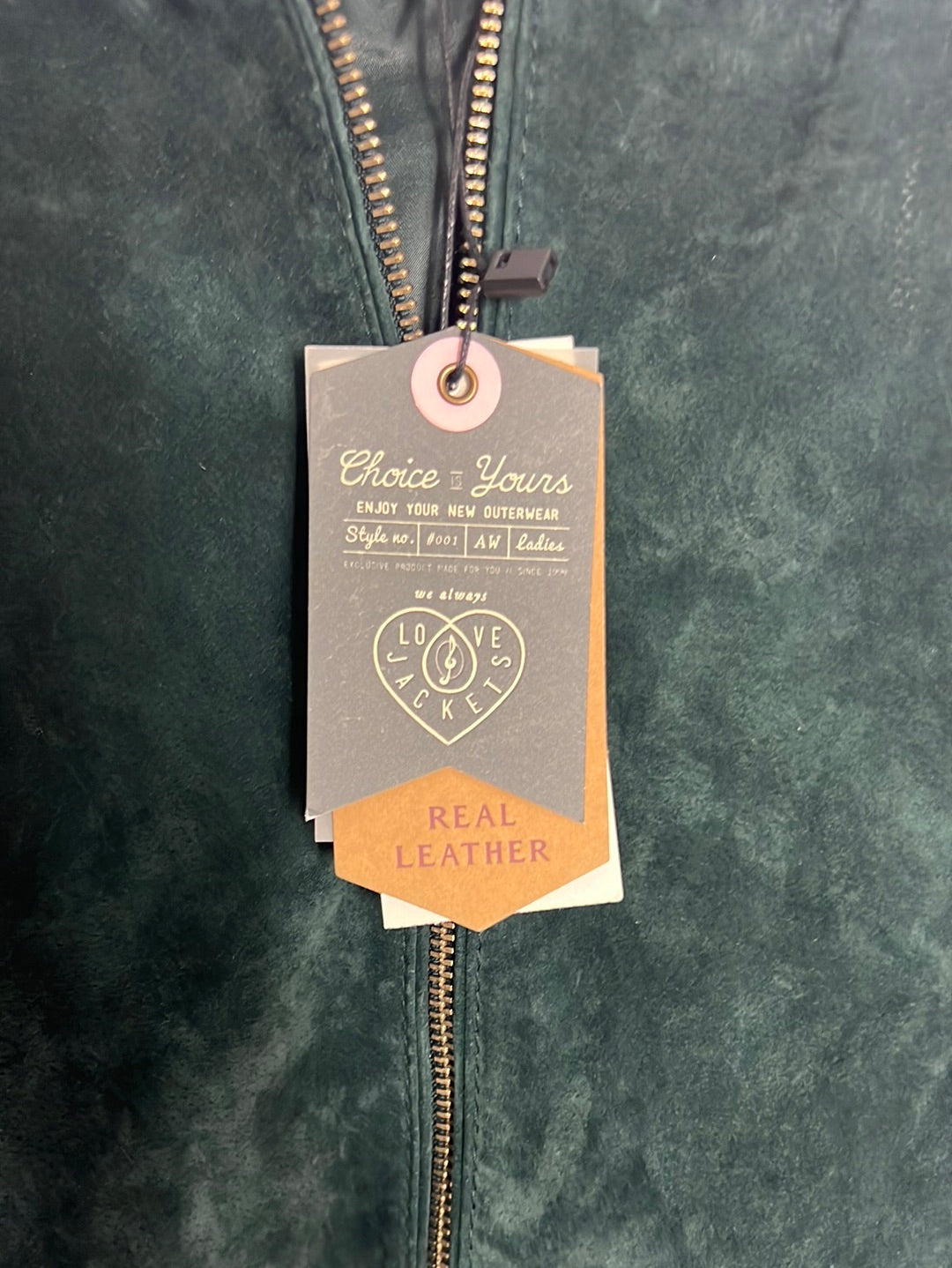 STRADIVARIUS. Chaqueta piel verde. T S