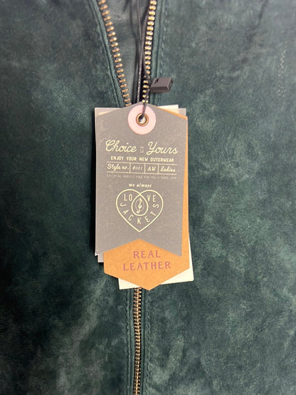 STRADIVARIUS. Chaqueta piel verde. T S