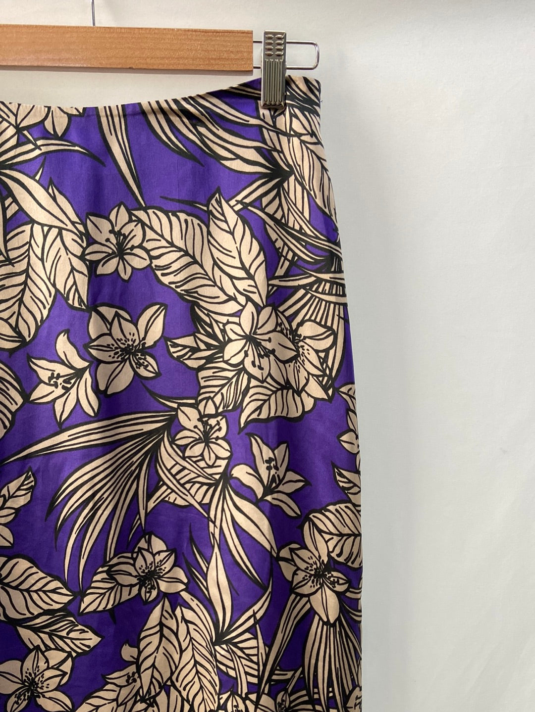 ROBERTO TORRETTA.Long printed skirt T.36