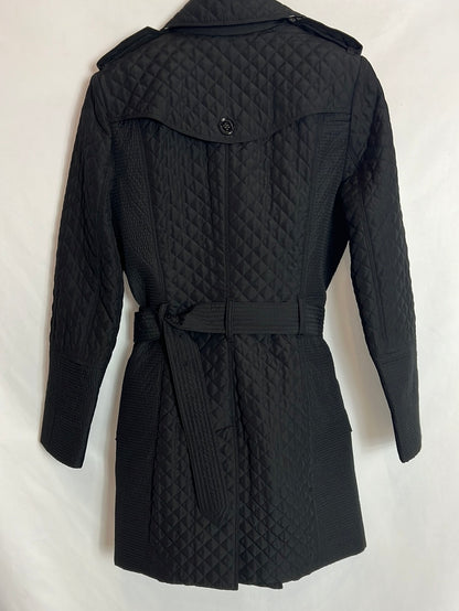 BURBERRY. Gabardina guateada negra. T 36