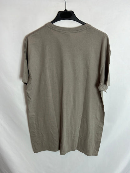 OTHERS. Beige T-shirt with letters Tl