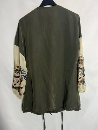 ZARA. Parka fina verde bordados mangas. T S