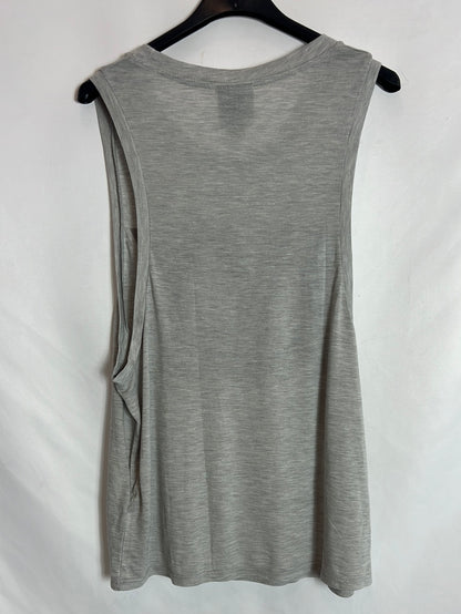 IVY PARK. Grey top with black lettering. TS