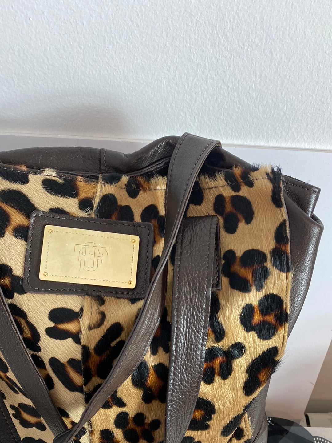 FOSCO. Bolso de hombro piel marrón