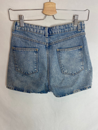 KIABI. Pantalones vaquero corto. T.XS