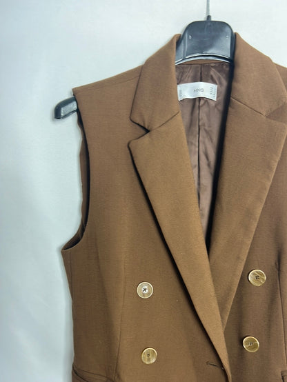 MANGO. Chaleco marrón botones. T M