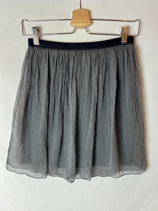 CELINA. Flowing grey short skirt. YOU (S)