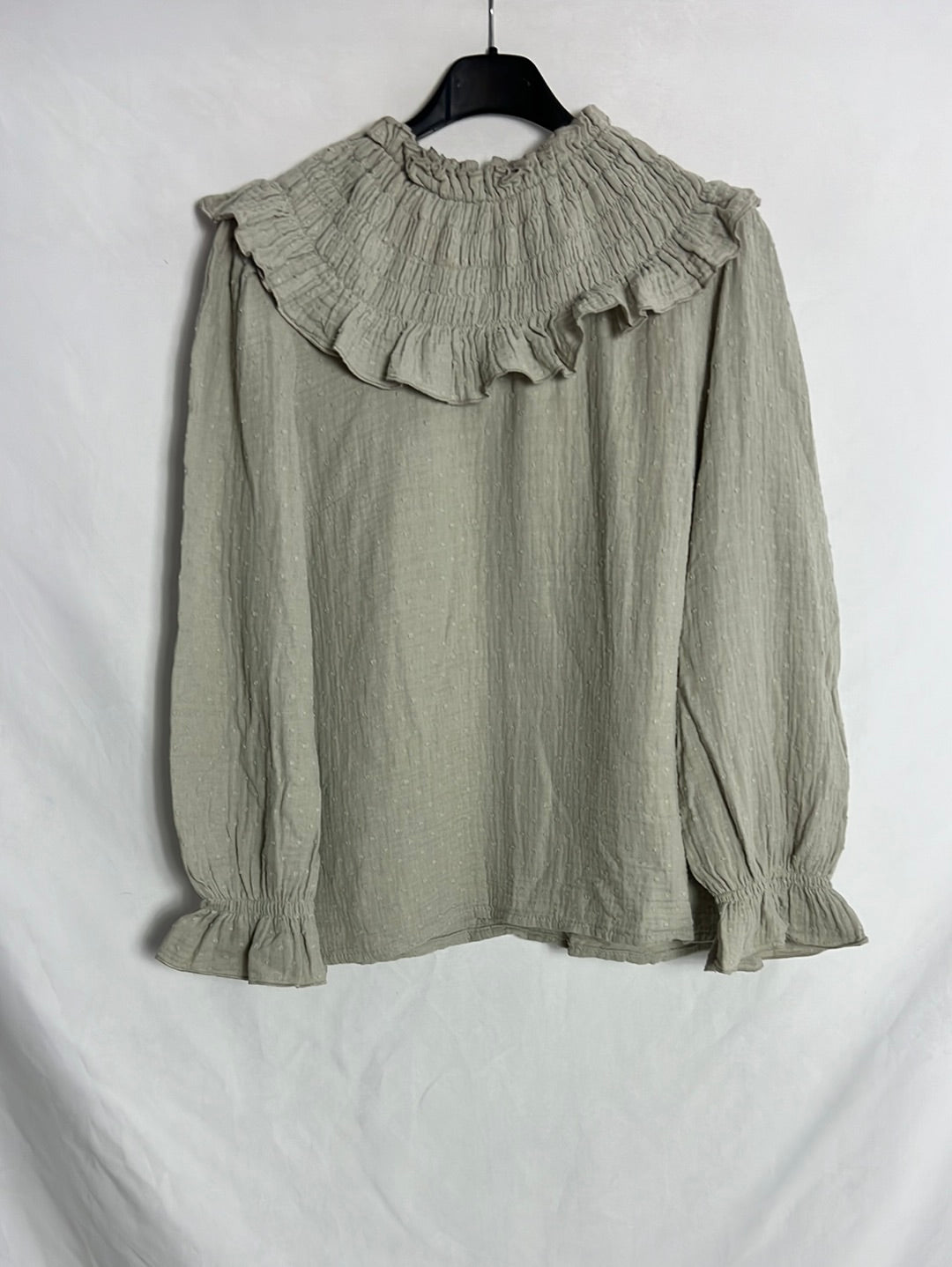 RITAVON. Blusa plumeti escote nido de abeja. T 38