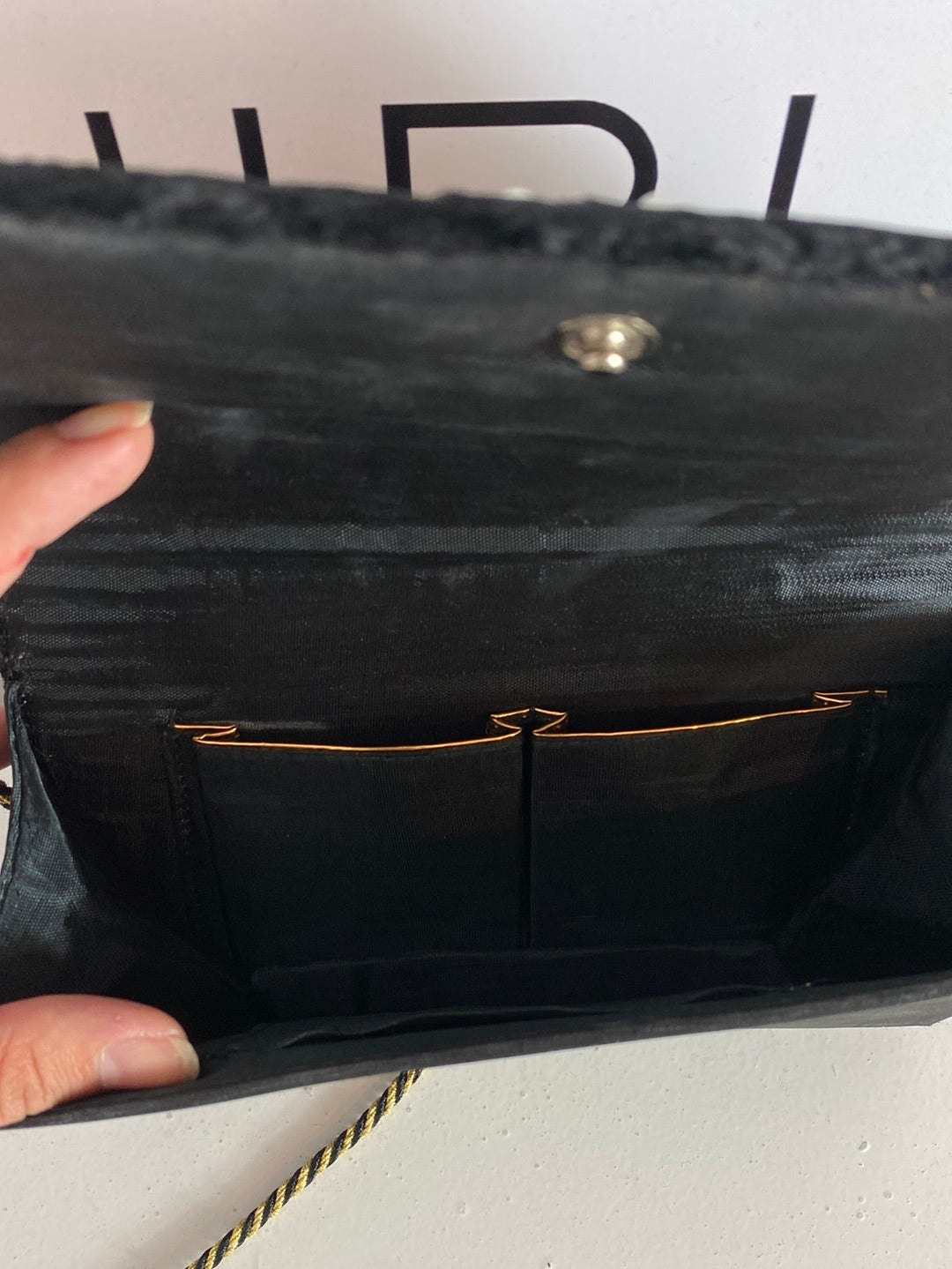 OTHERS. Black velvet bag