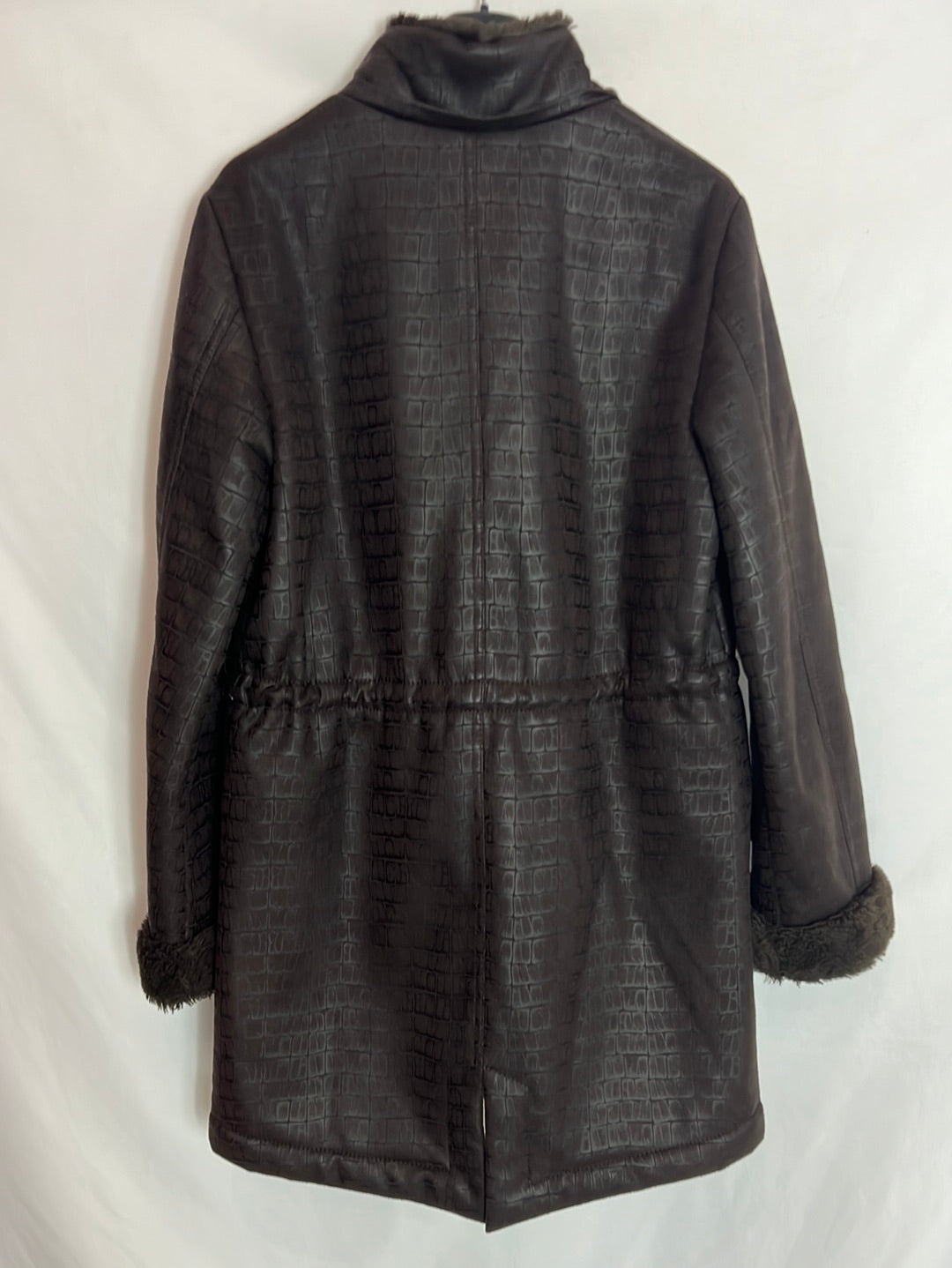 MAFECCO. Abrigo marrón pelito T.42