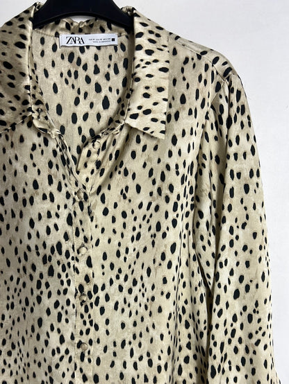 ZARA. Blusa fluida animal print. T M