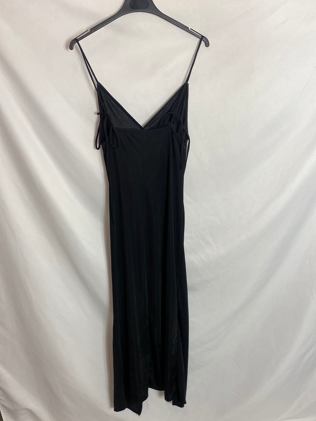 ZARA. Vestido largo negro tirantes. T.S