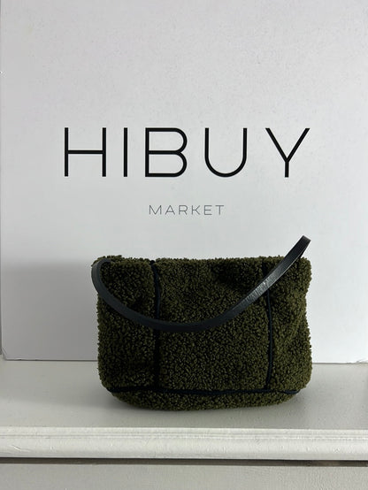 ALL WE LOVE. Bolso mini textura verde