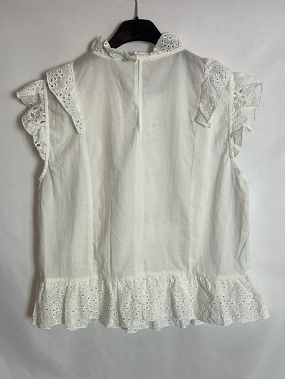 OTHERS. White die-cut top with ruffled collar. TS/M (tare)