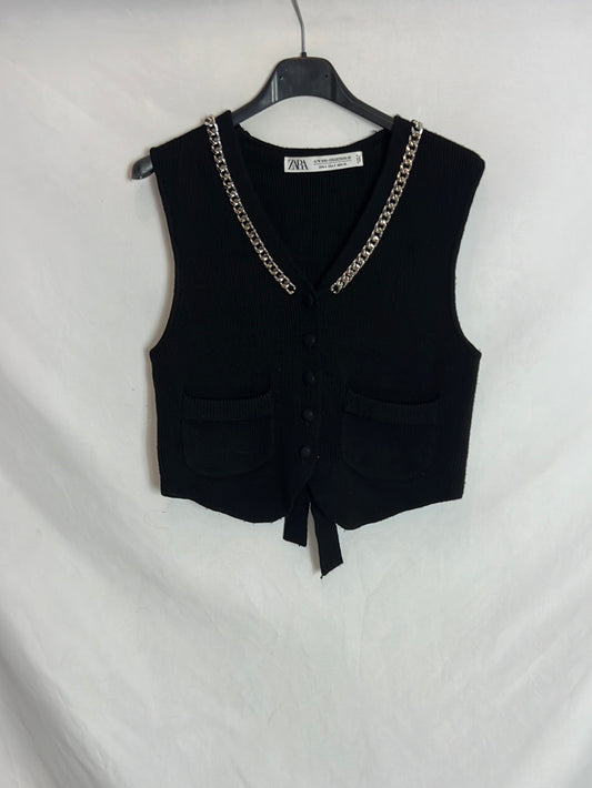 ZARA. Chaleco negro punto detalle cadena. T S