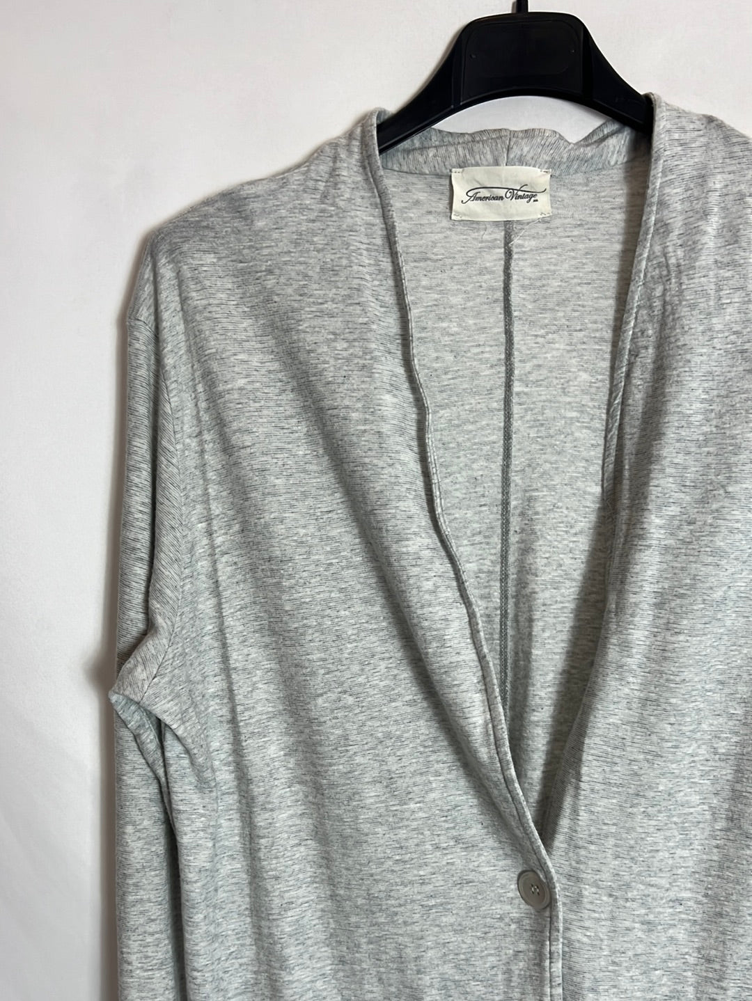 AMERICAN VINTAGE. Fine heather gray cardigan. TS