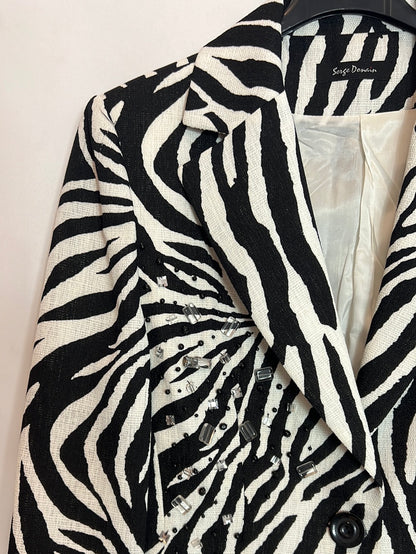 SERGE DONAIN. Blazer estampado cebra y pedrería. T 40