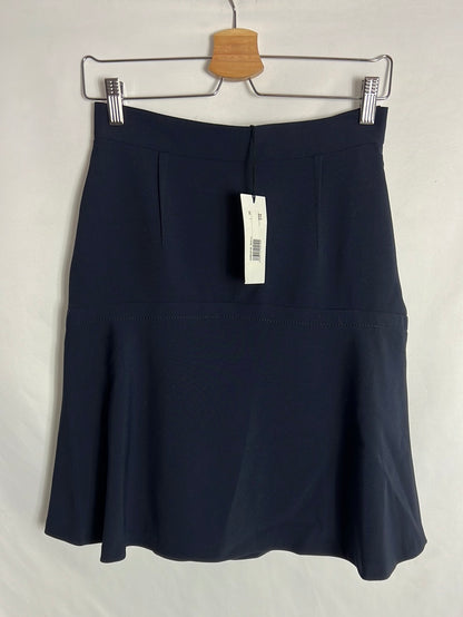 BIMBA Y LOLA. Falda corta azul marino volante. T 38 (tara)