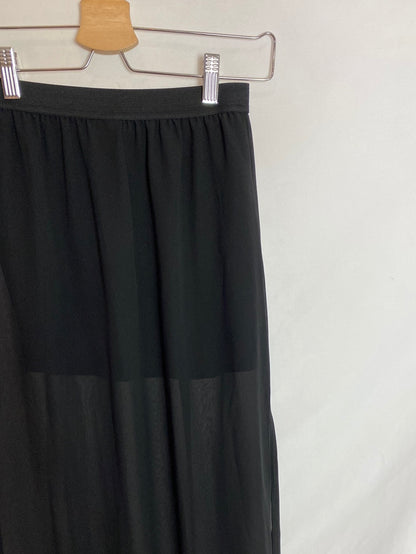 H&M. Falda larga transparencia. T.XS