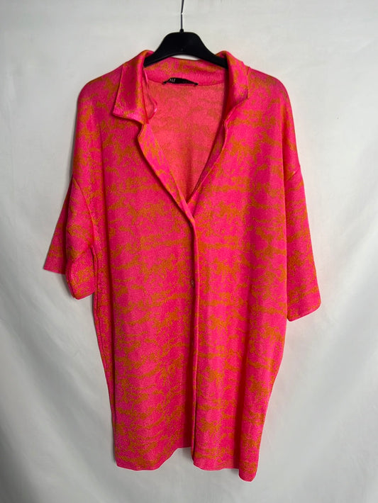 ZARA. Chaqueta manga corta colores fucsia. T S