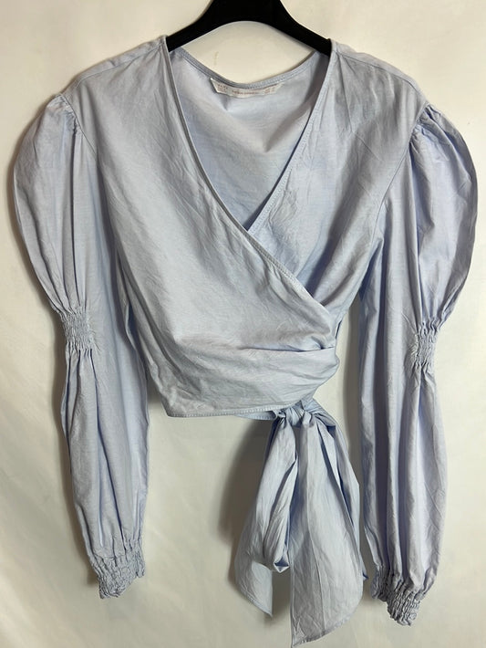 ZARA. Light blue wrap blouse. TS