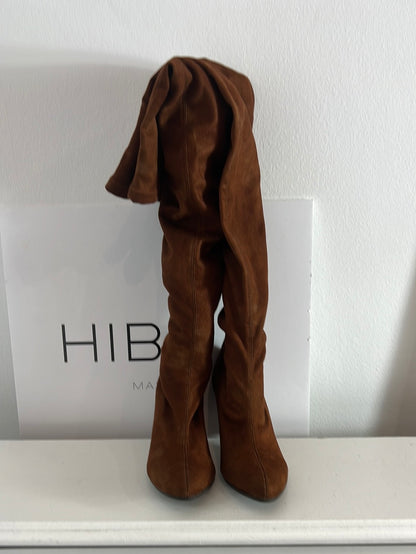 OTRAS. Botas ante camel T.37