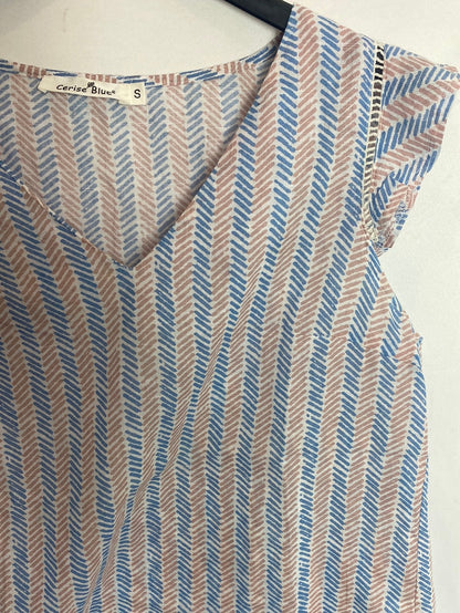 Cerise Blue. Blusa estampada volantes T.s