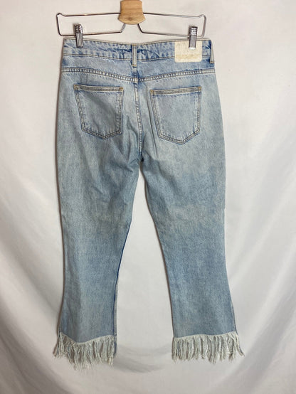 ZARA. Frayed straight jeans size 36
