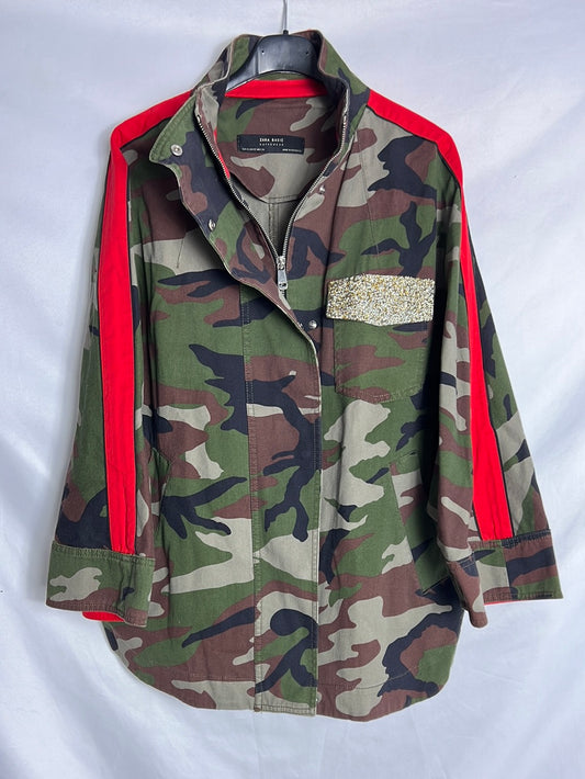 ZARA. Oversized camouflage denim jacket S.XS