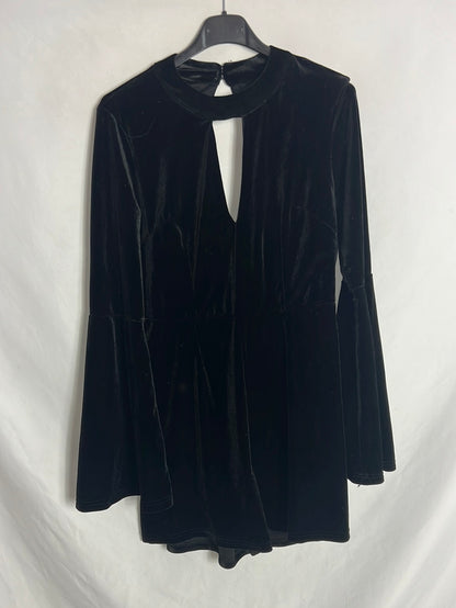 OTHERS. Black velvet short jumpsuit. TS