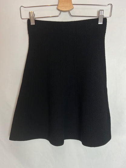 ZARA, Black textured skirt T.xs