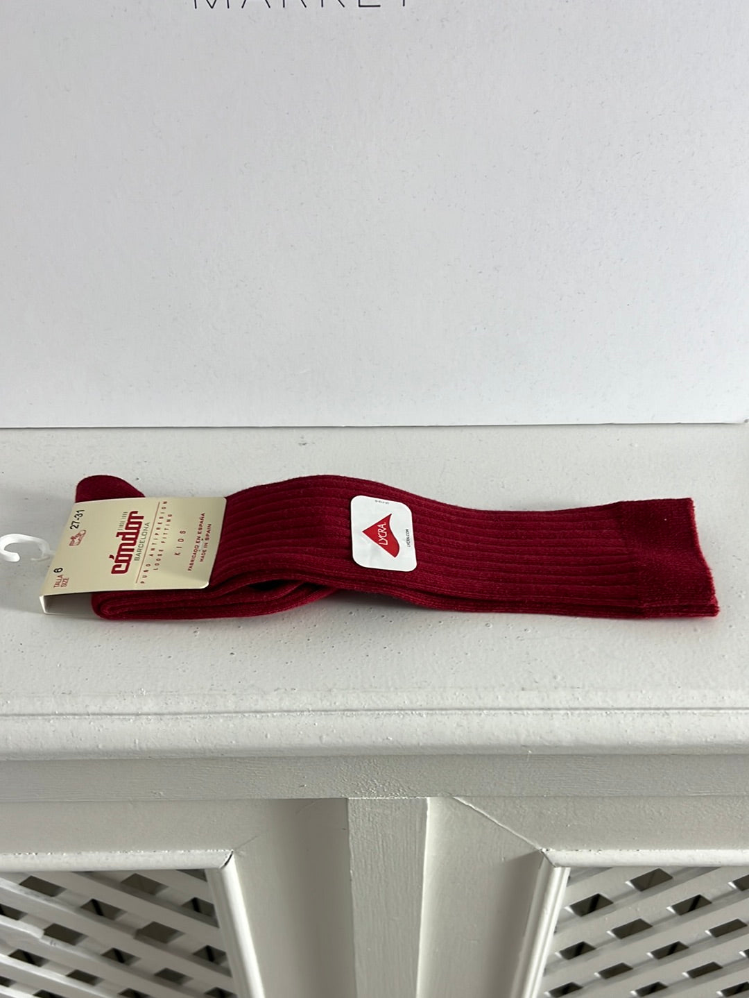 CONDOR. Burgundy ribbed socks. Size 27/31