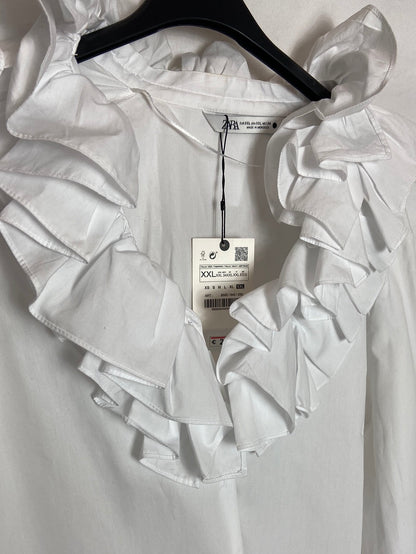 ZARA. White blouse with ruffles, size XXL