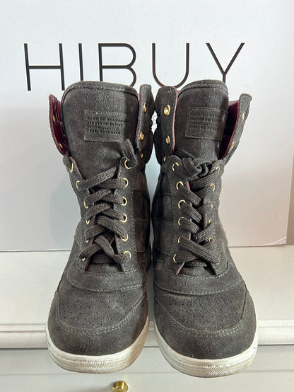 MARC JACOBS. Botines deportivos cuña interior. T 40