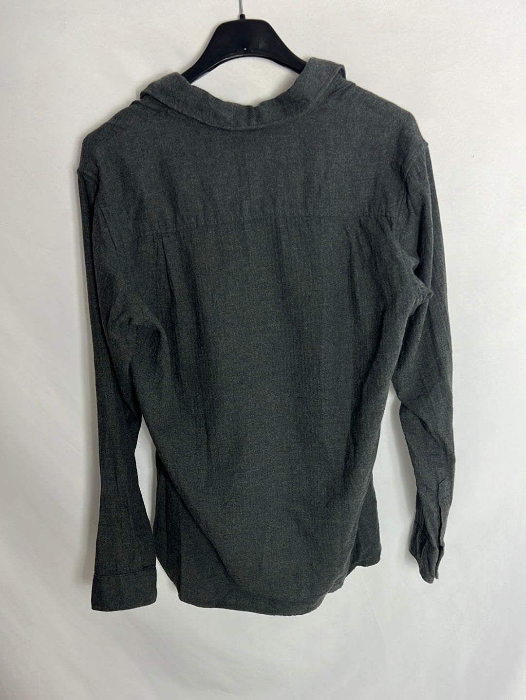 UNIQLO. Camisa gris fluida. T.xs