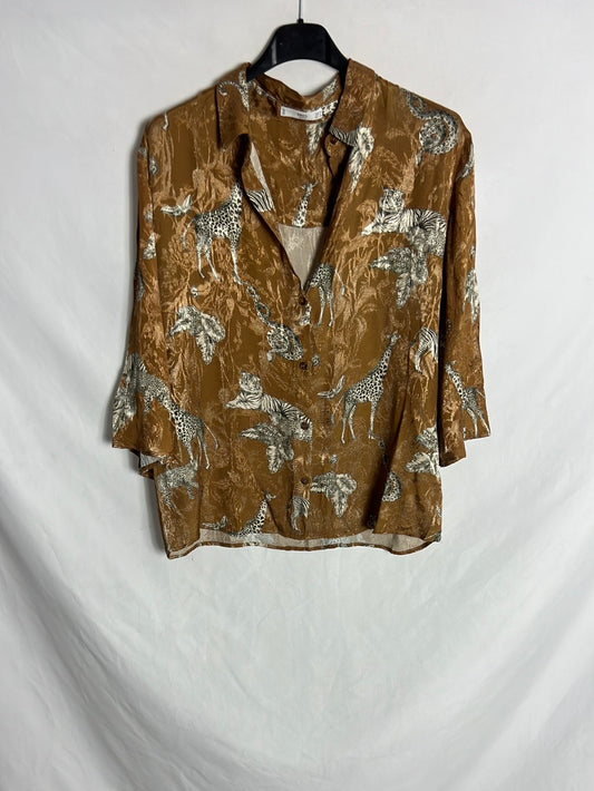 MANGO. Blusa satinada estampado safari. T S