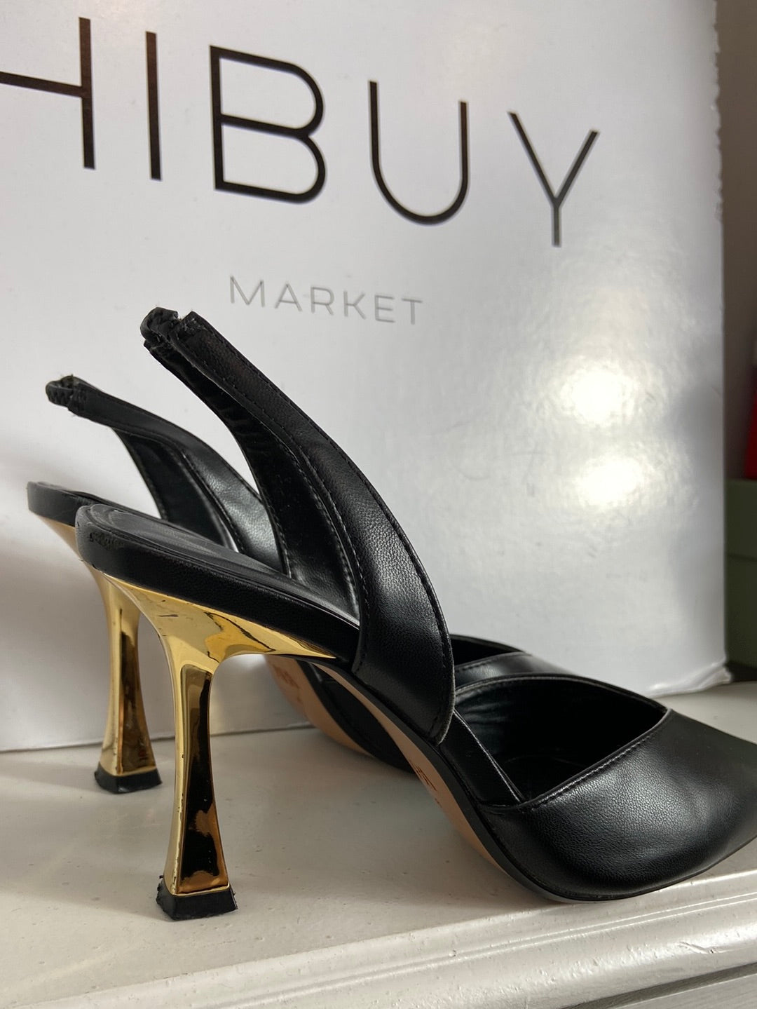 ZARA. Black pointed toe heels, size 38