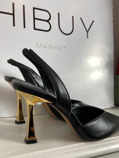 ZARA. Black pointed toe heels, size 38