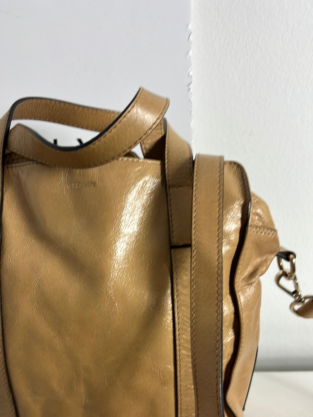UTERQÜE. Bolso piel beige oscuro doble asa