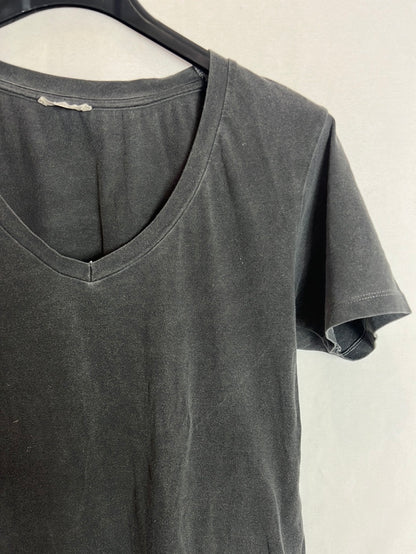 AMERICAN VINTAGE. Distressed gray T-shirt. TS
