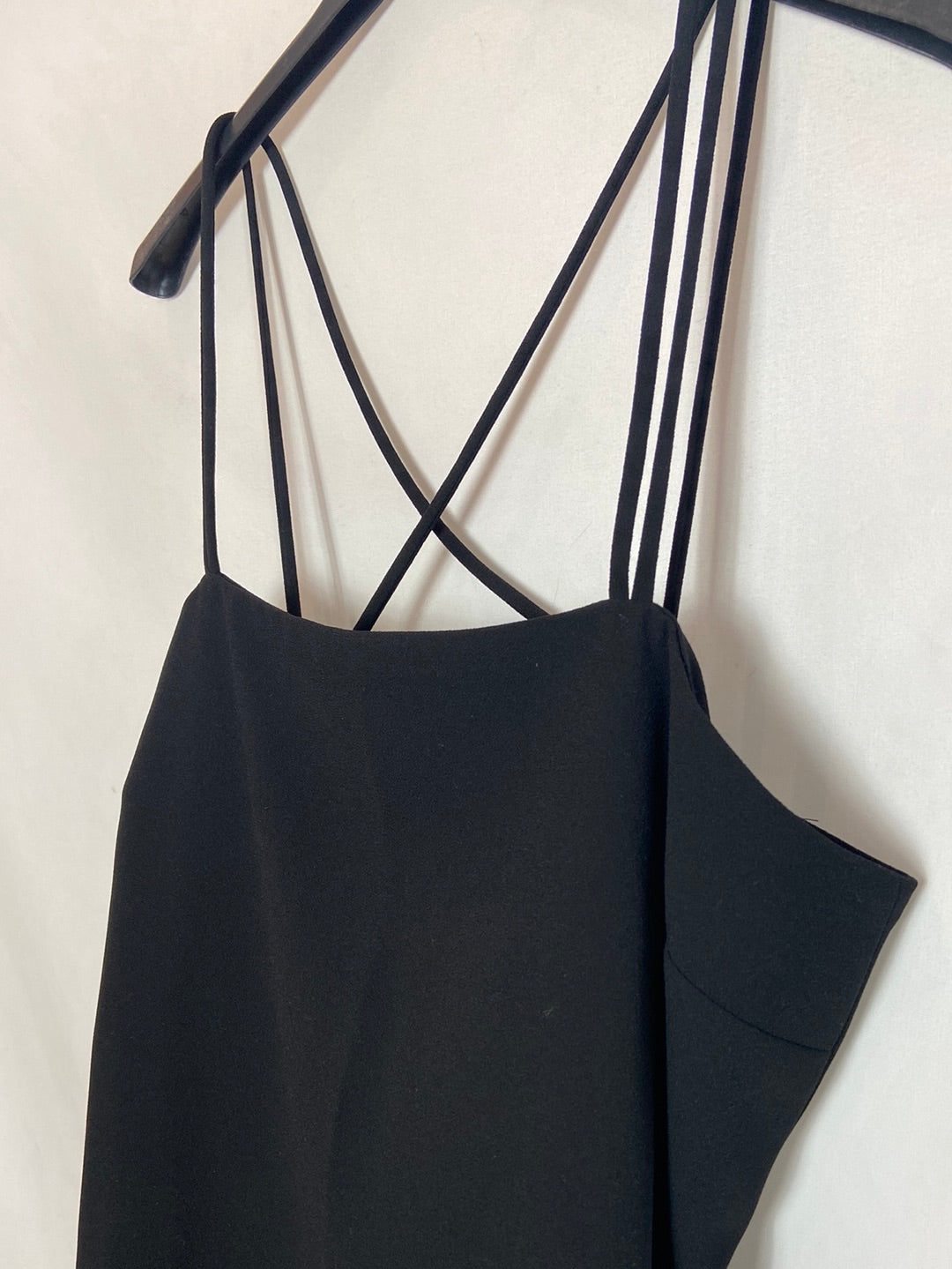 ZARA. Vestido corto tirantes negro. T.S