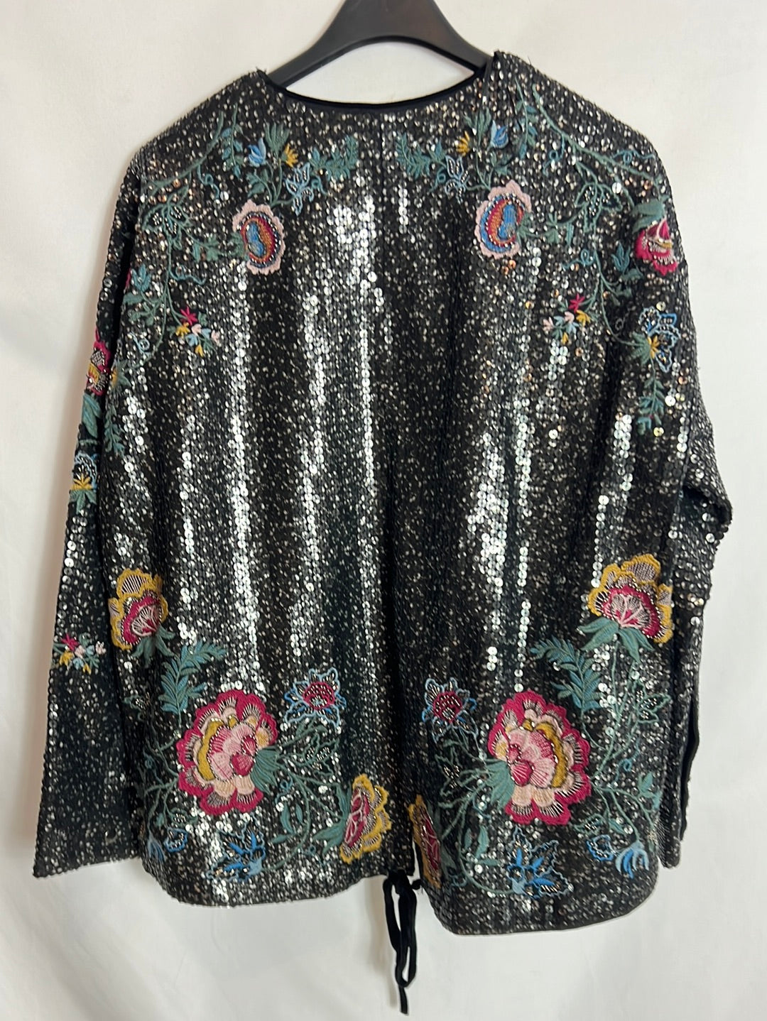 ZARA. Black printed sequin jacket. TS/M