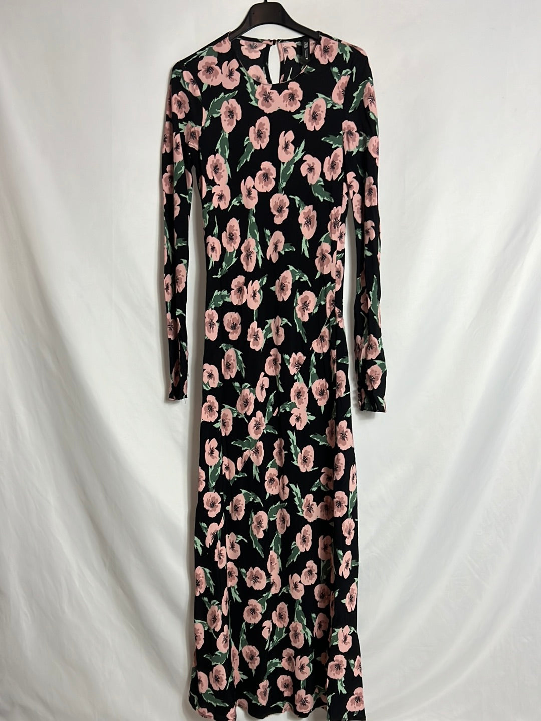 ZARA. Vestido largo negro estampado flores. T S