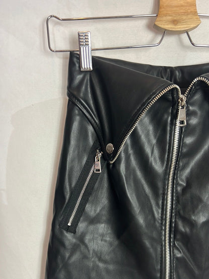 OTRAS. Falda negra cremallera T.s