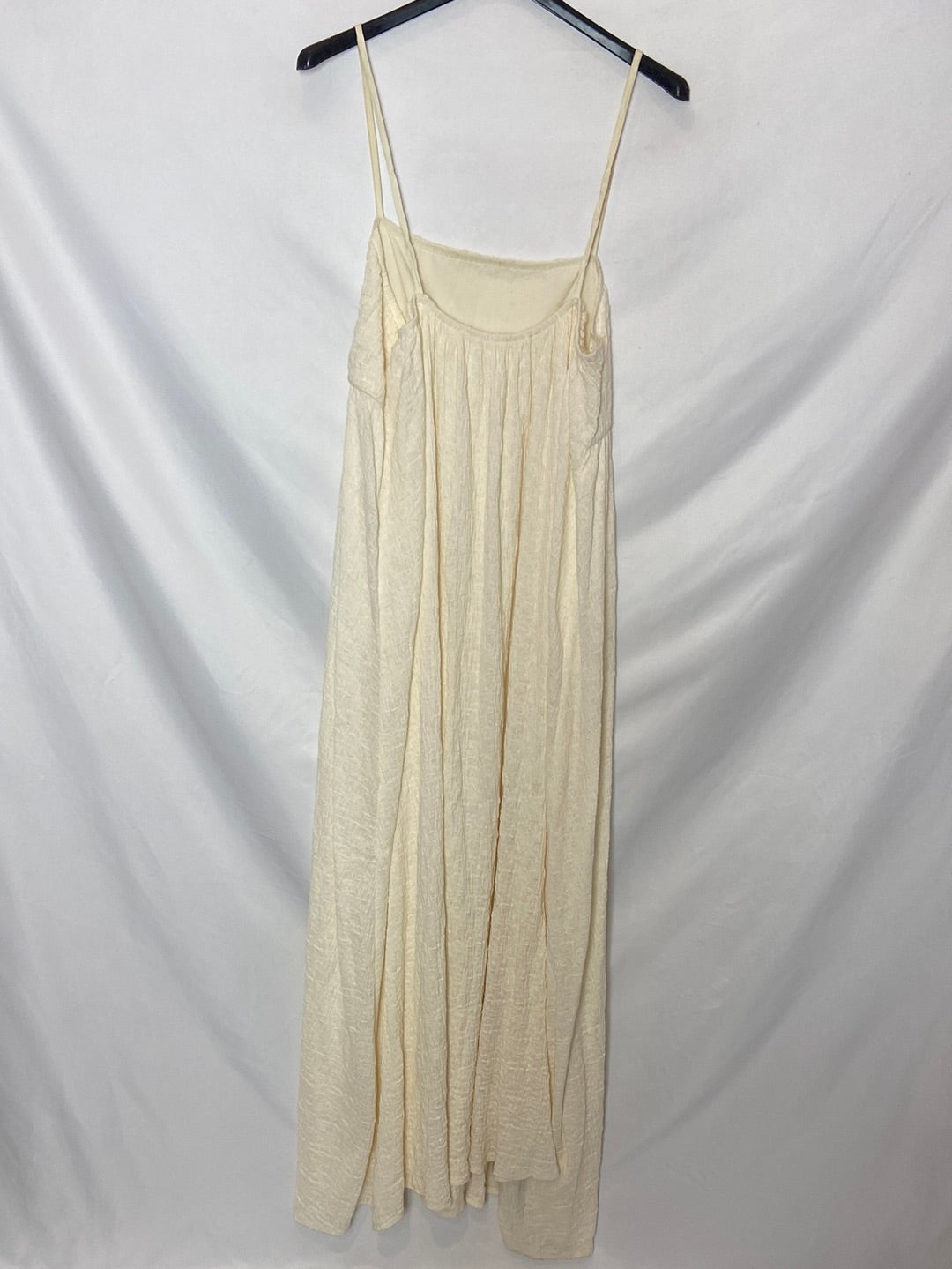 MANGO. Vestido fruncido beige T.s