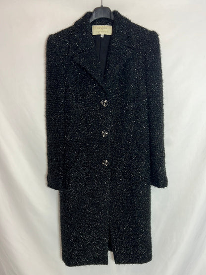 MARIA COCA. Black coat, size 42 threads