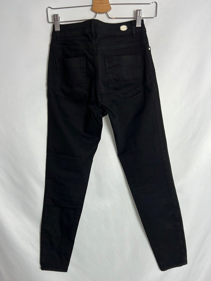 ZARA. Black skinny pants. Size 36