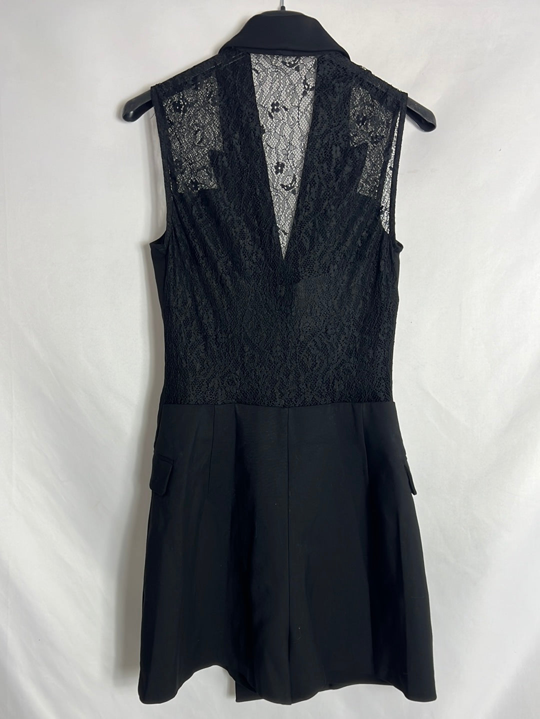 ZARA. Mono corto negro efecto vestido. T S