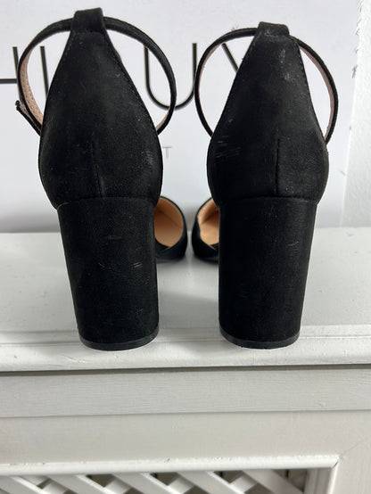 TULIPANO. Black high heels with ankle buckle. Size 37