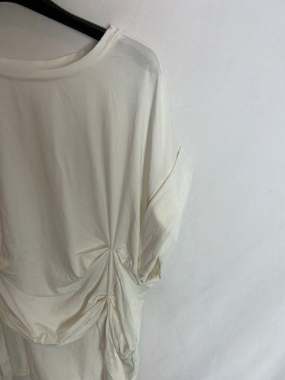 SHEIN. Camiseta fruncida blanca. T.S